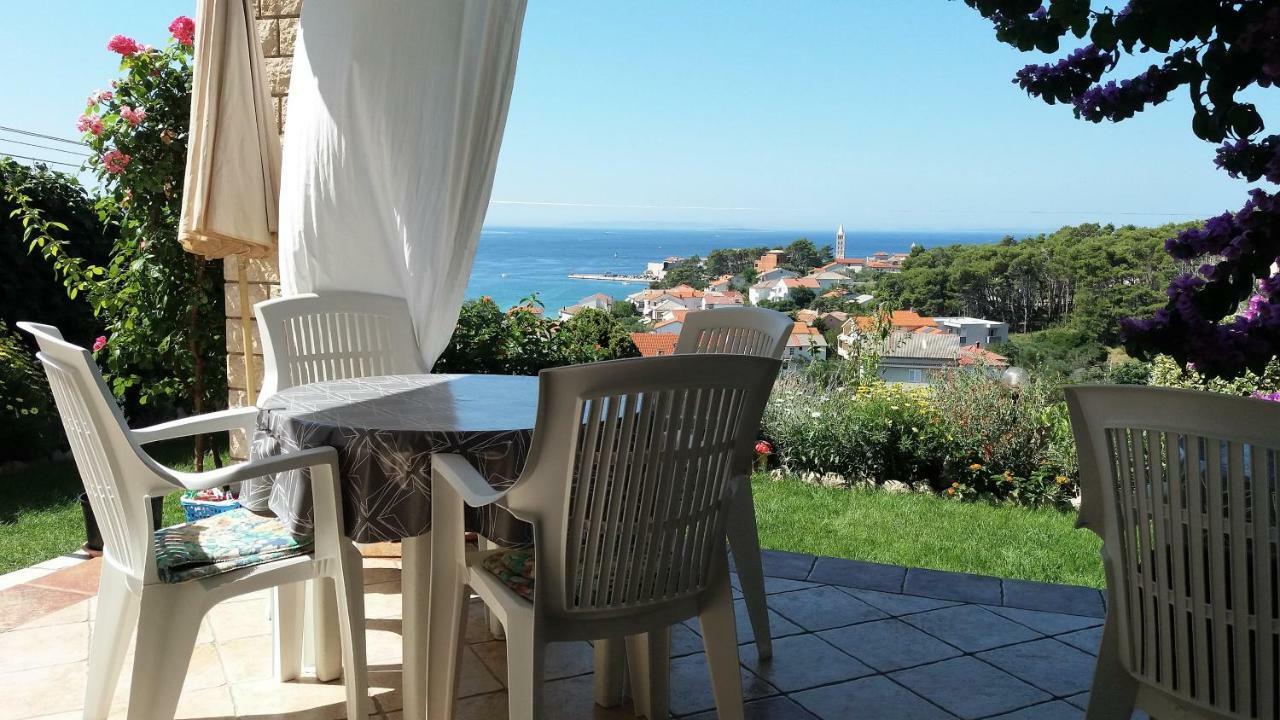 Guest House Lucija Banjol 外观 照片